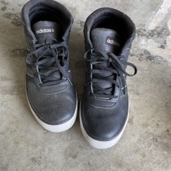 Adidas Like New Men’s Shoe Size 10 1/2 $20