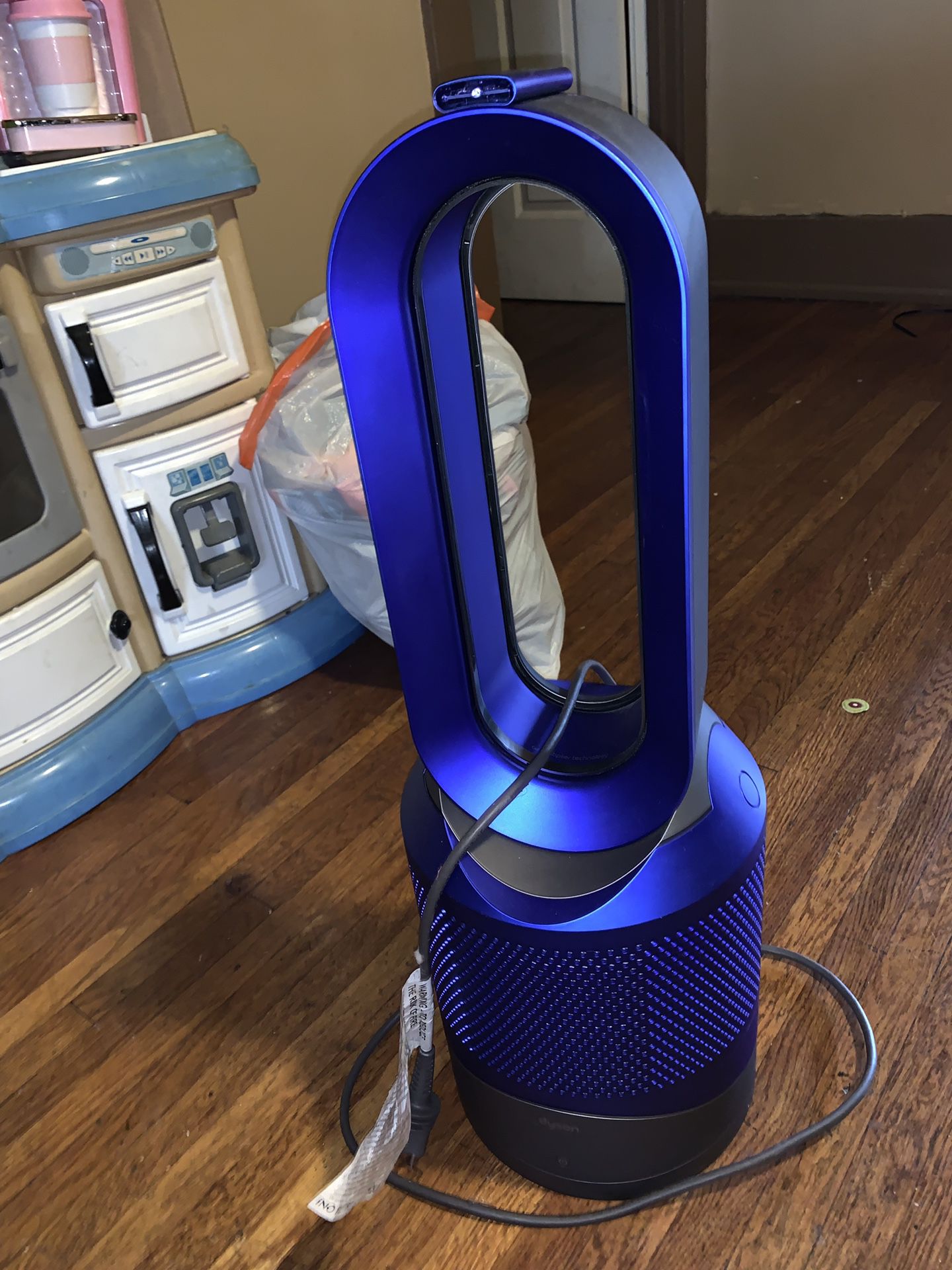 Dyson heating and cooling fan