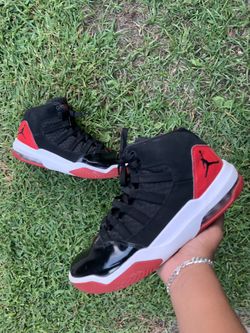 Jordan Max Aura Size 8.5 Men