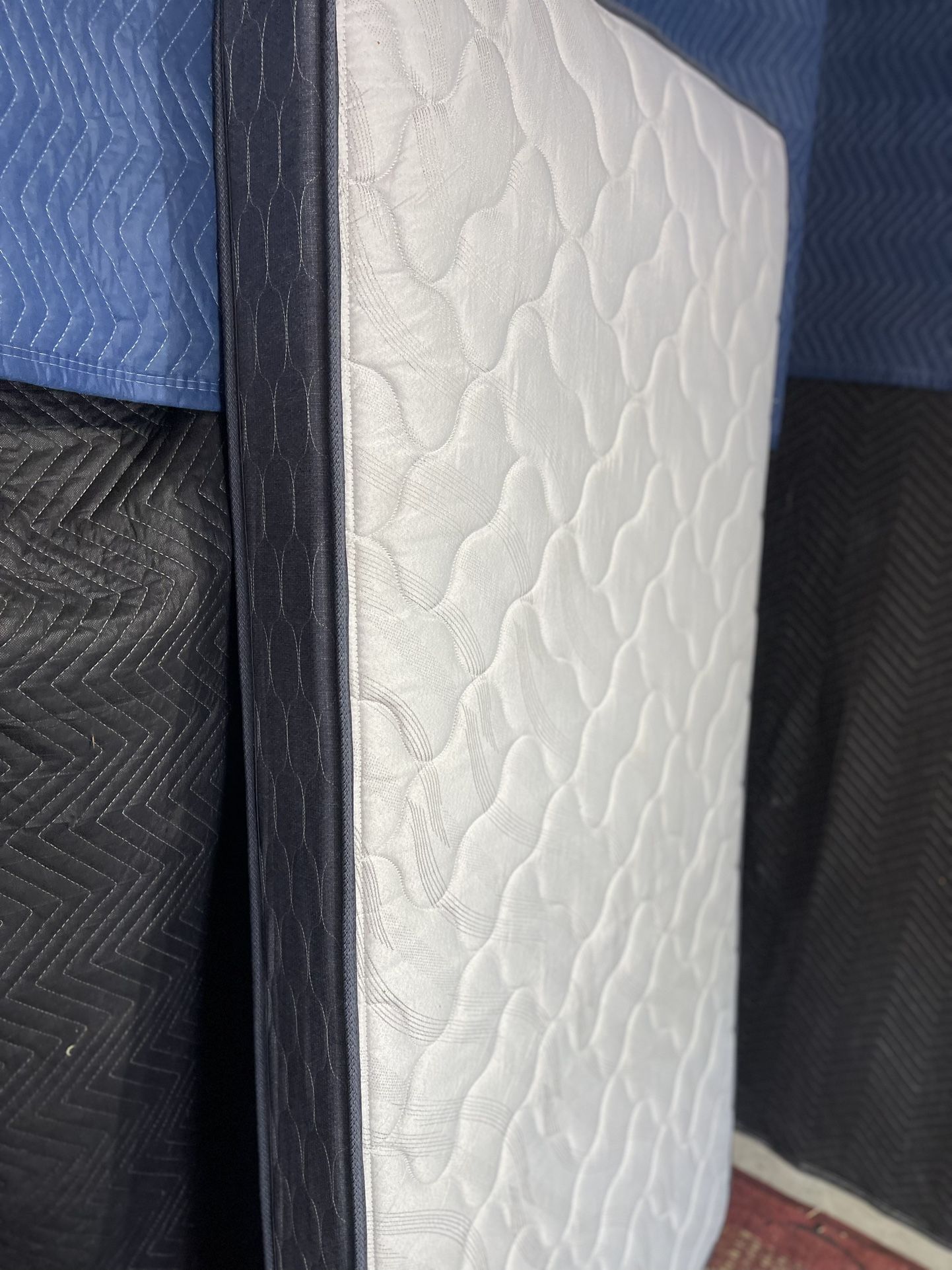 2 TWIN MATTRESSES $35 EACH (DELIVERY AVAILABLE)