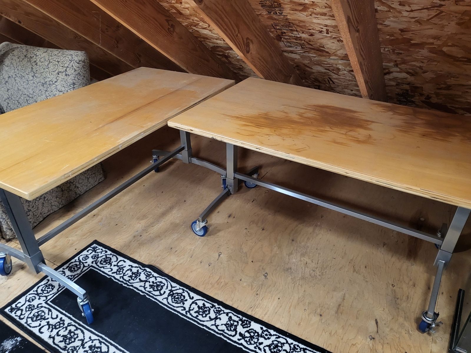 2 Tables