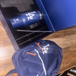 La Dodger Cup And Backpack