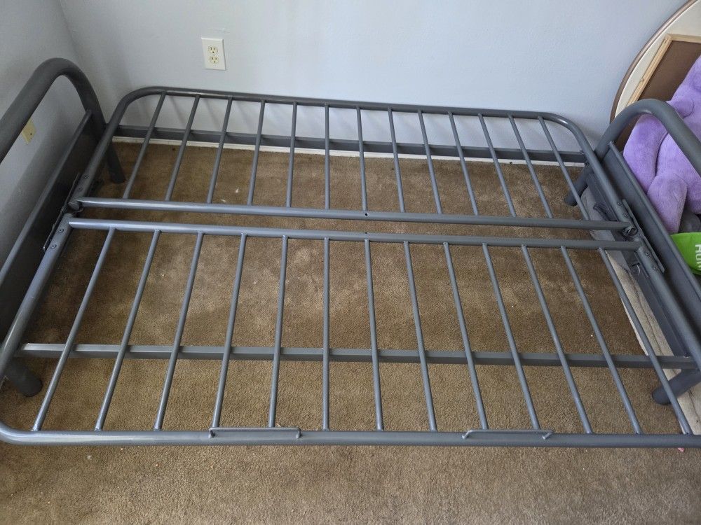 Full-size Futon