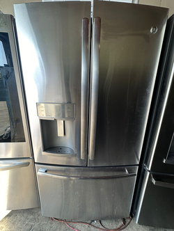 GE French Door Fridge with IceMaker