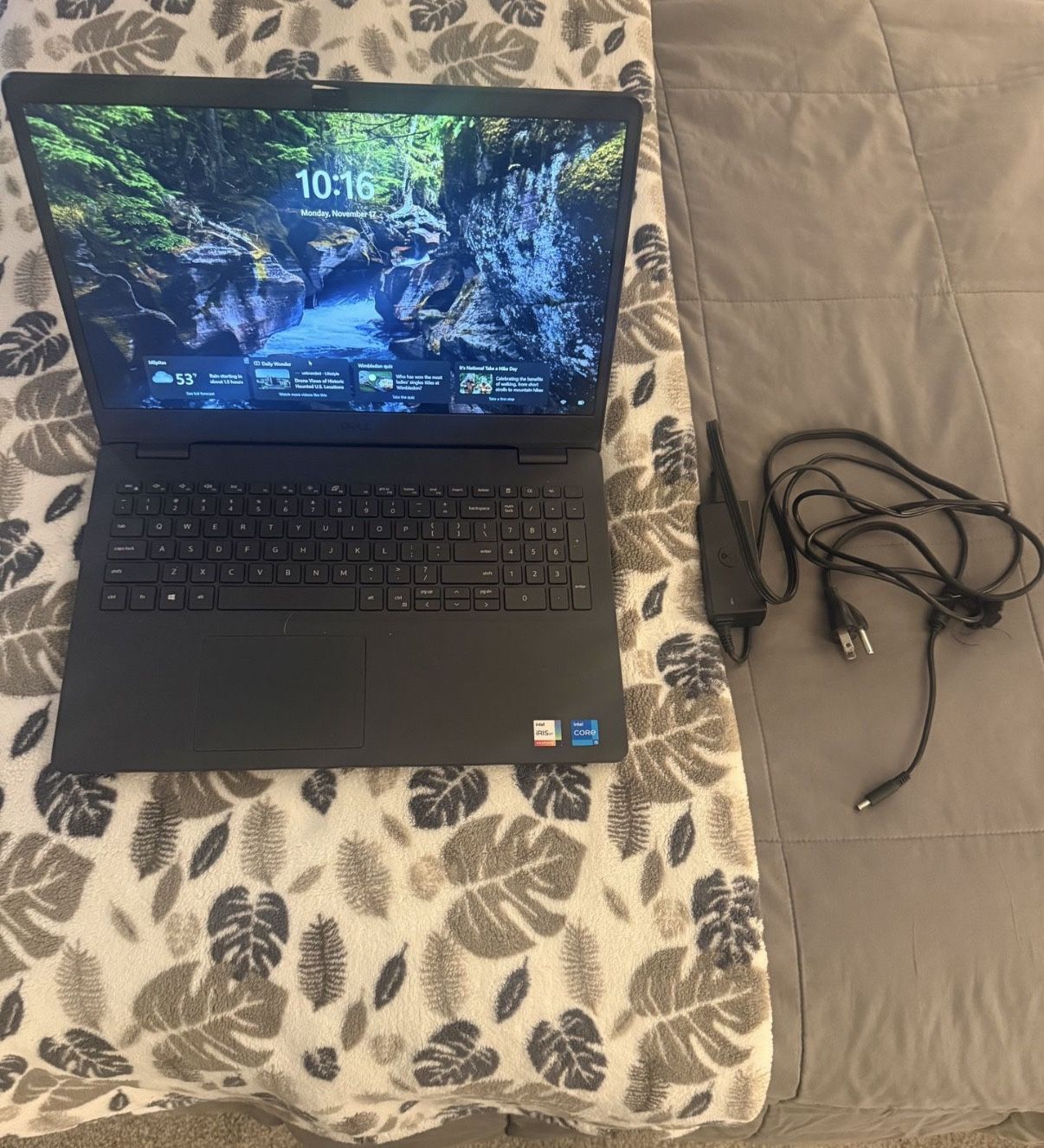 DELL Inspiron 3501