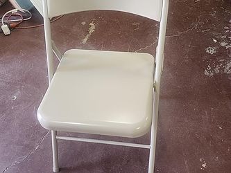 Hdx beige folding chairs