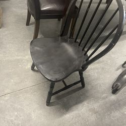 Set Of 4 Country Style Wooden Chairs 