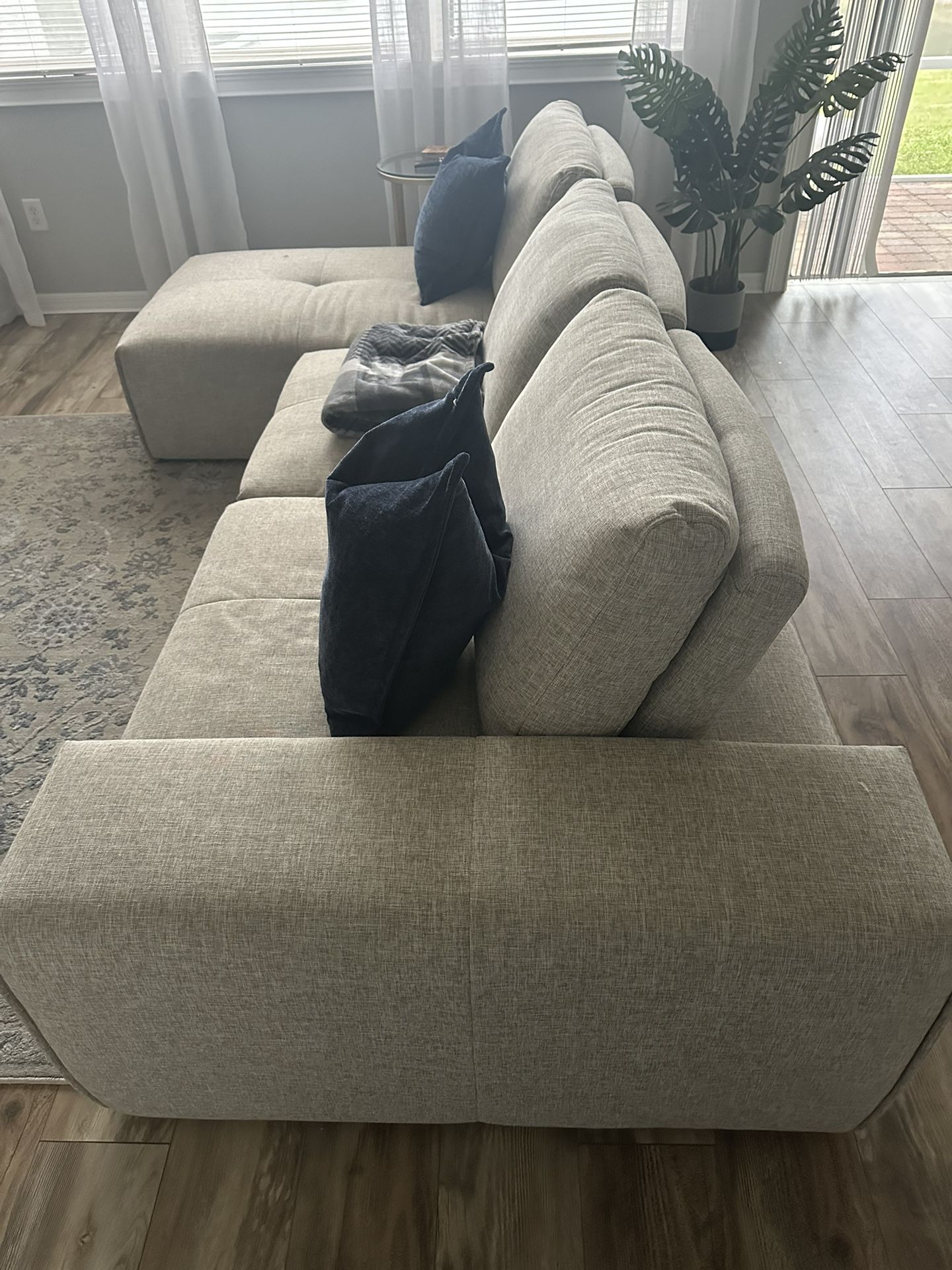 Sectional L Shaped Sofa With Chaise