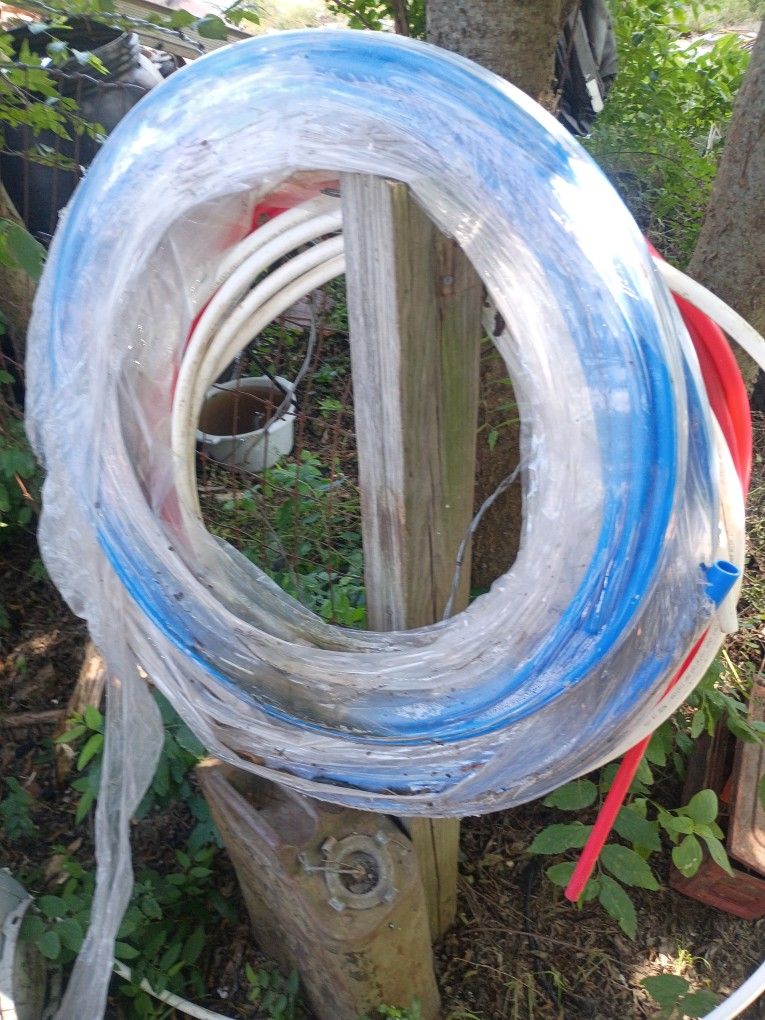 Pex About 75 Ft Of Blue