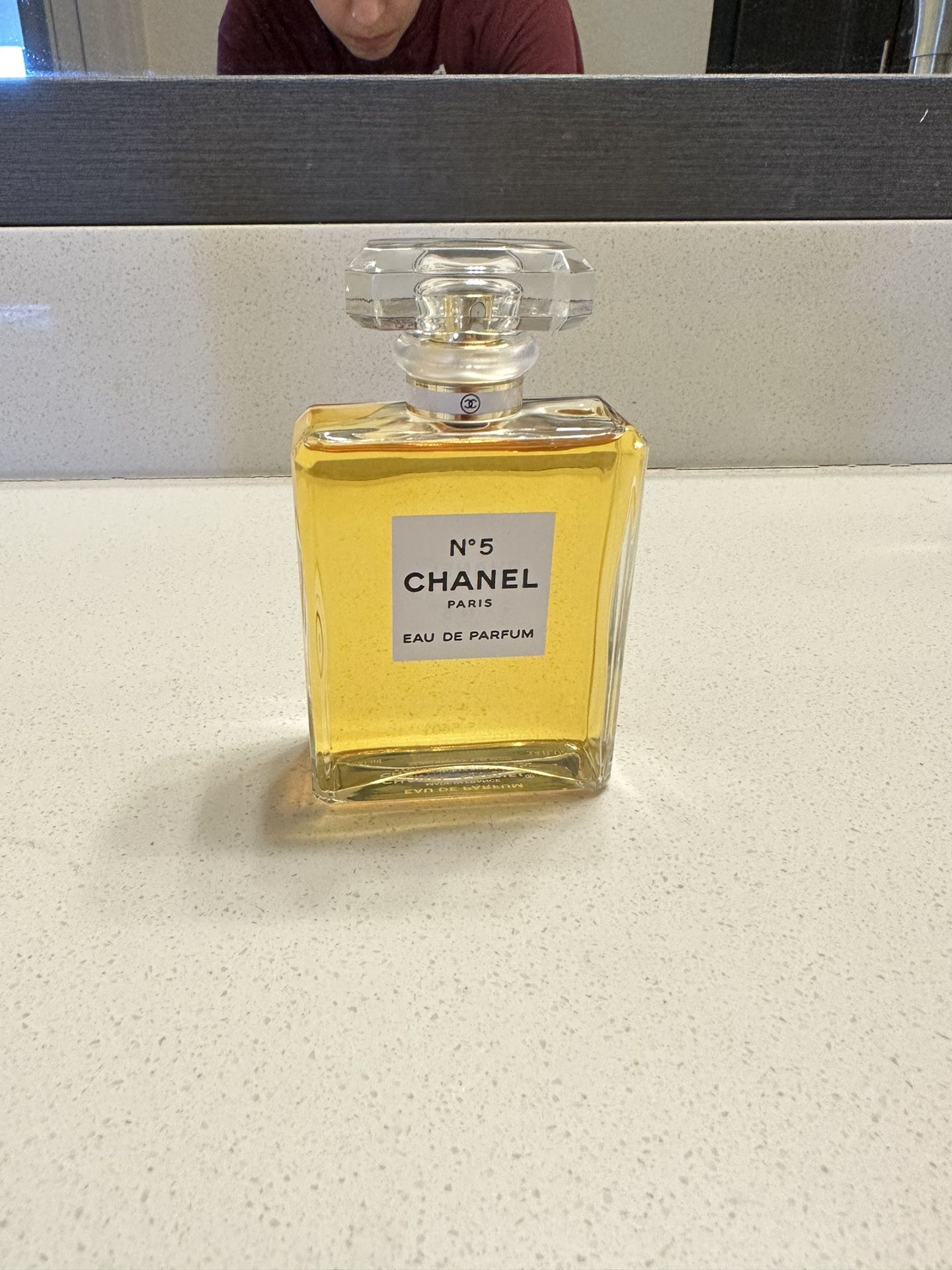 Chanel No.5 Eau De Parfum Spray 3.4 fl oz for Sale in Phoenix, AZ - OfferUp