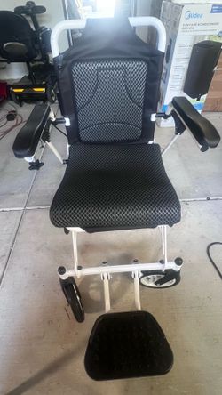 ✈️ Airline Friendly Electric Wheelchair – Foldable, Lightweight & Travel Ready  Take your freedom anywhere.  ✔ Only 35 lbs ✔ Fold in seconds ✔ Removab