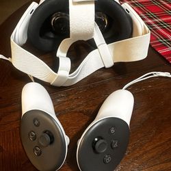  Meta Quest 2 – Excellent Condition, Lightly Used (No Box)