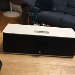 logitech powered ipod dock