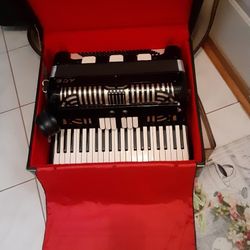 Electric  Acordian 