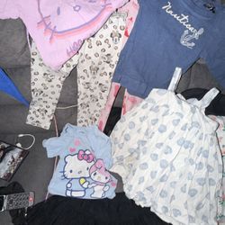 7 Pcs Preowned girls size 4T . All in good condition . Hello kitty, Shoshone, nautica , ETC…..located off lake mead and Simmons area asking $8 for all
