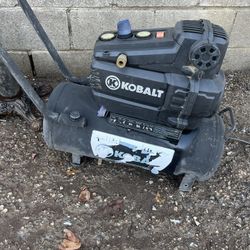 AIR COMPRESSOR 