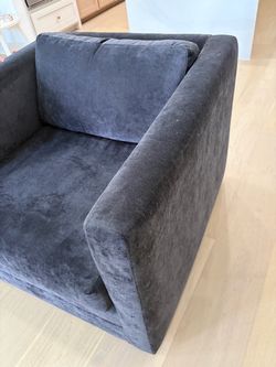 Mitchell Gold + Bob Williams Drake Swivel Chair – Charcoal