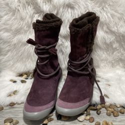 Winter boots Cushe leather plum color waterproof size 9 