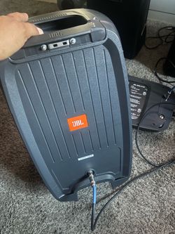 JBL EON 210 P Speaker and AMPLIFIER