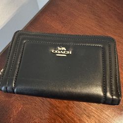 Wallet  Coach 7” X 4”