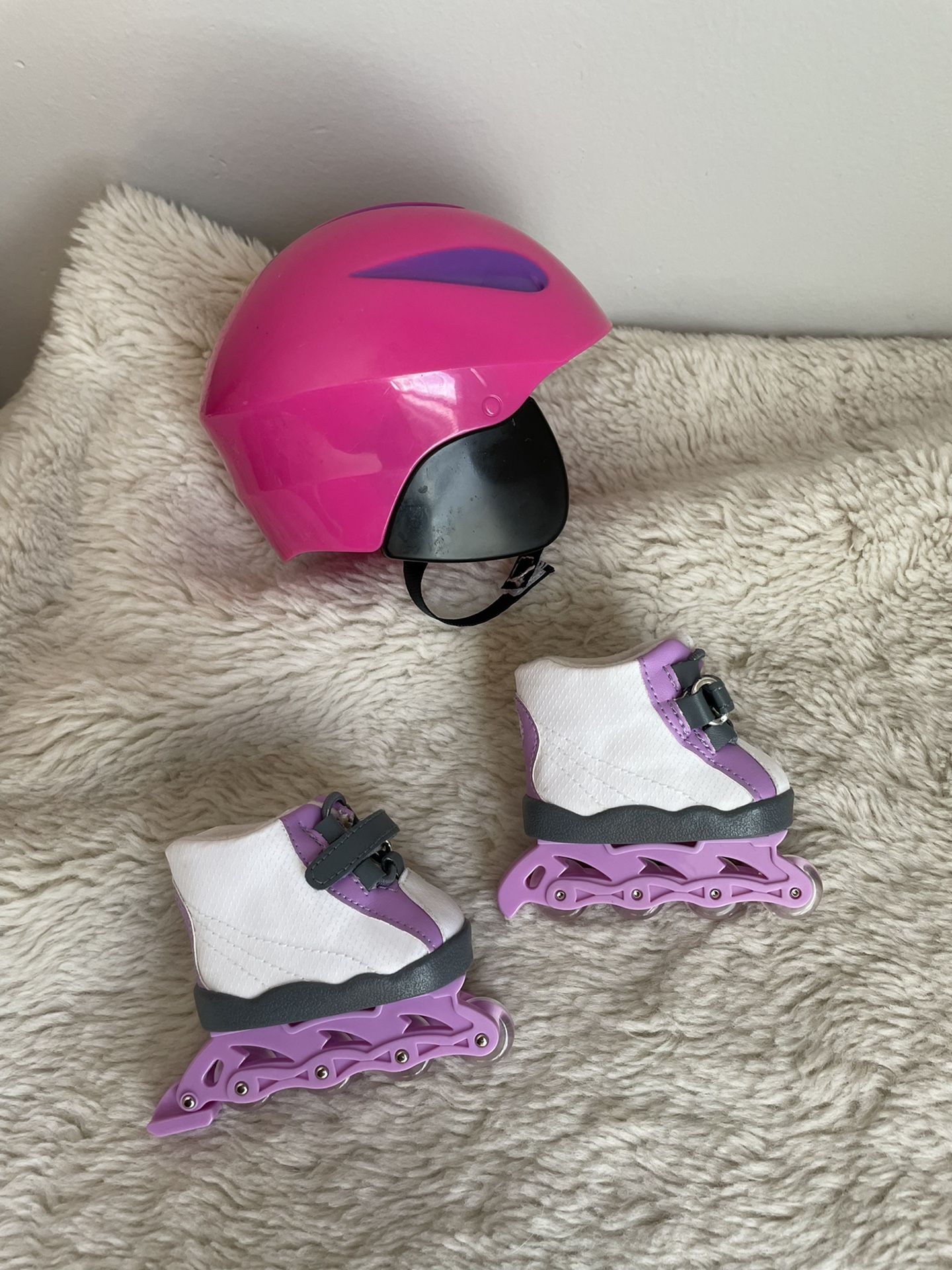 American Girl Doll Rollerblades Skates Snowboarding Helmet Lot