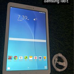 Samsung Tab E. Like New!