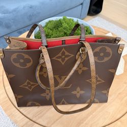 Louis Vuitton Onthego MM