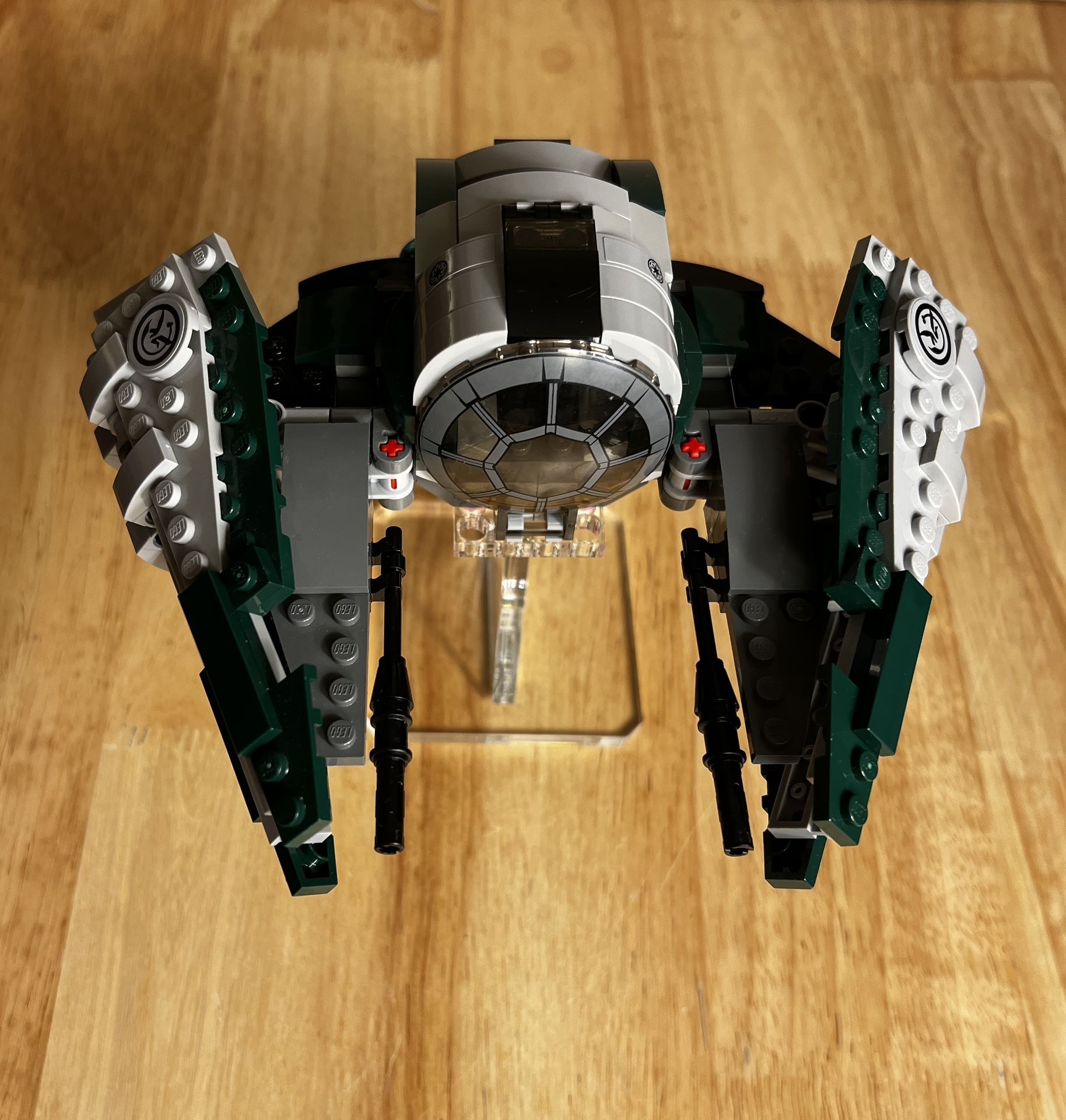 Lego Star Wars Yoda's Jedi Starfighter (75168) — 100% complete build!