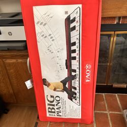 Floor Piano