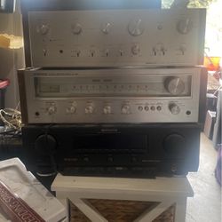 Old Pioneer And Magnavox Receivers 