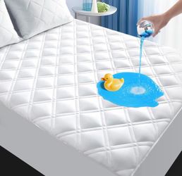 Mattress protector (Full size) NIB