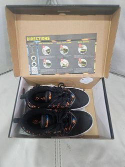 NEW Kids Heelys size 5