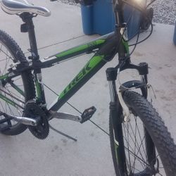 Girls Trek Mountain Bike