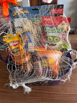 Kids spooky basket