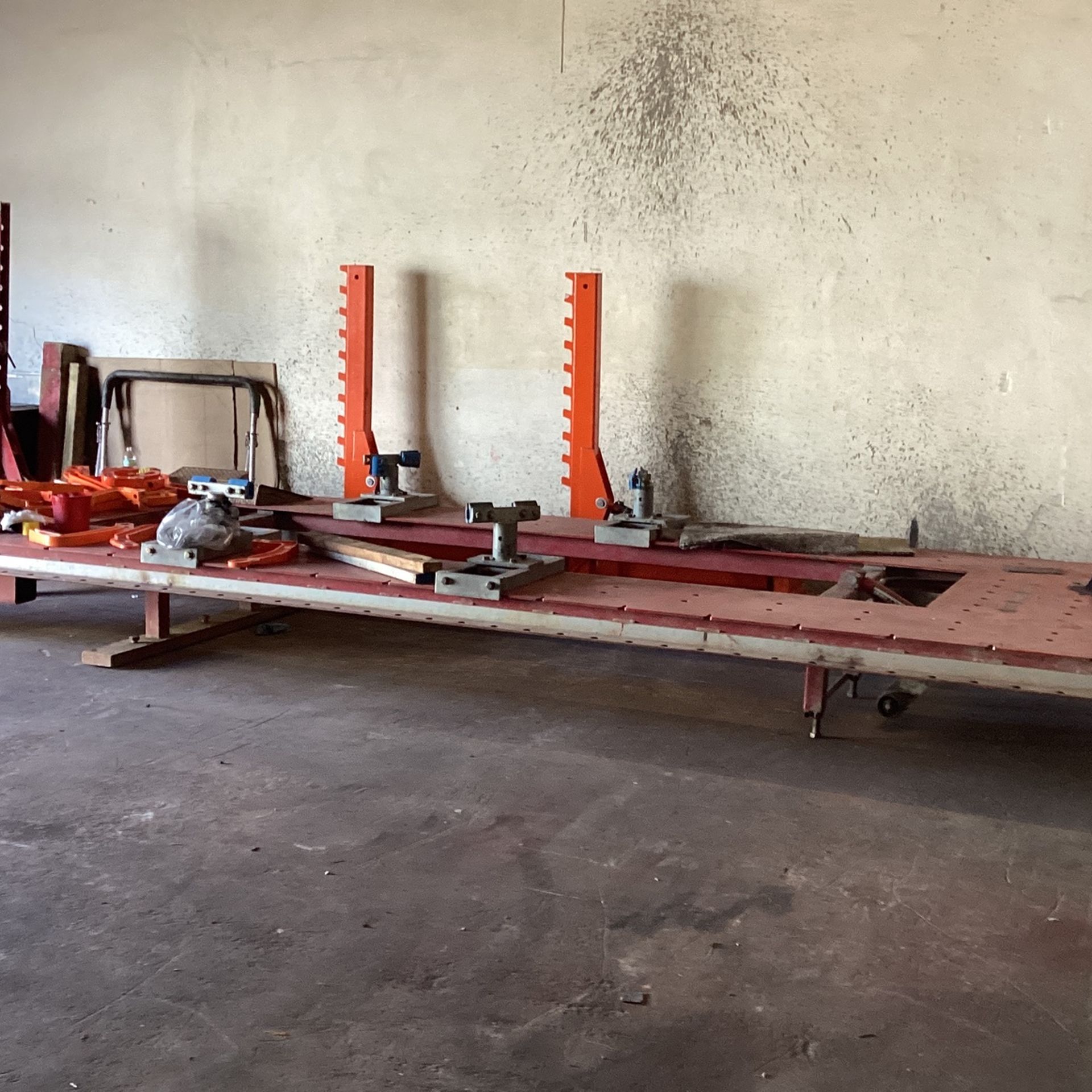 Cheetah Starliner American made heavy duty rack to Ten Ton towers 360 rolling