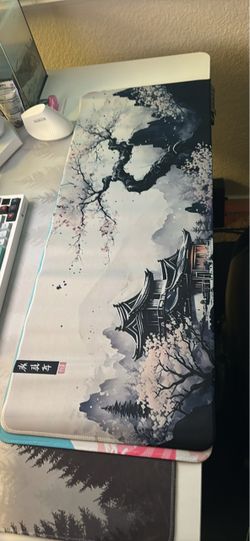 Extended mouse pads, gaming mouse pads