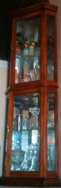 Corner Curio cabinet