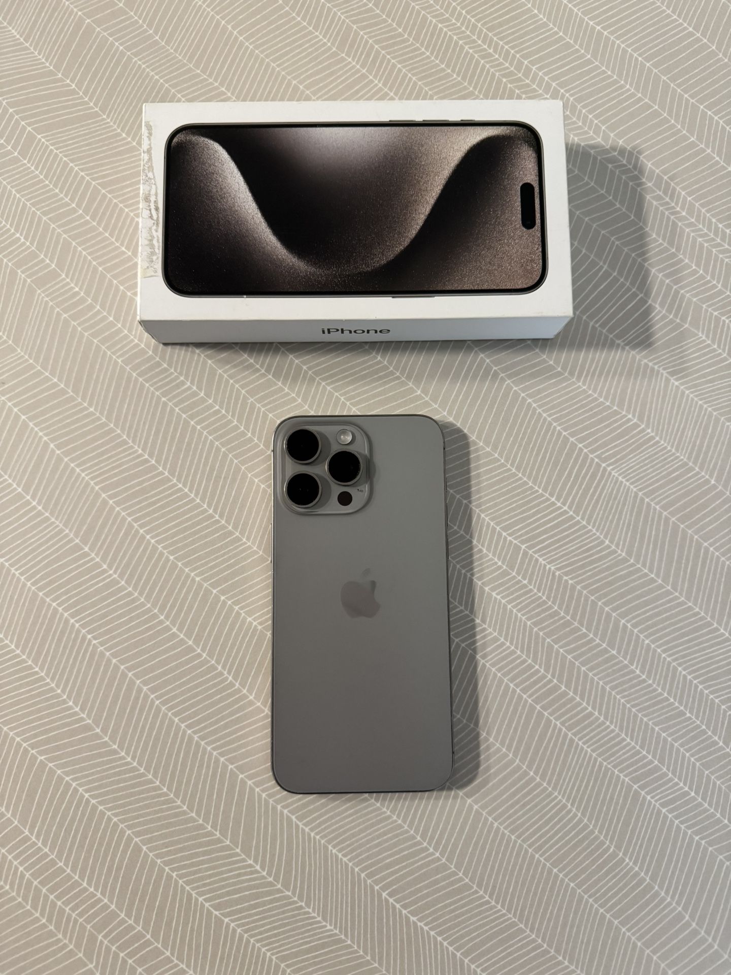 iPhone 15 Pro Max 1TB