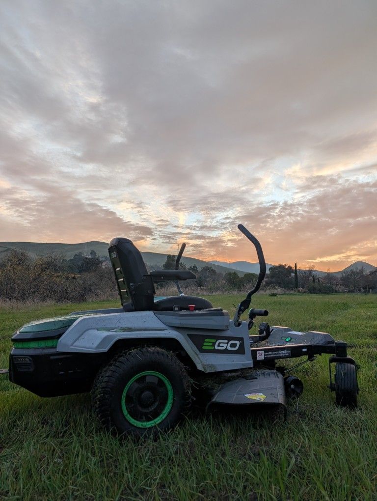 Ego POWER+ 42" Z6 Zero Turn Riding Mower
ZT4204L