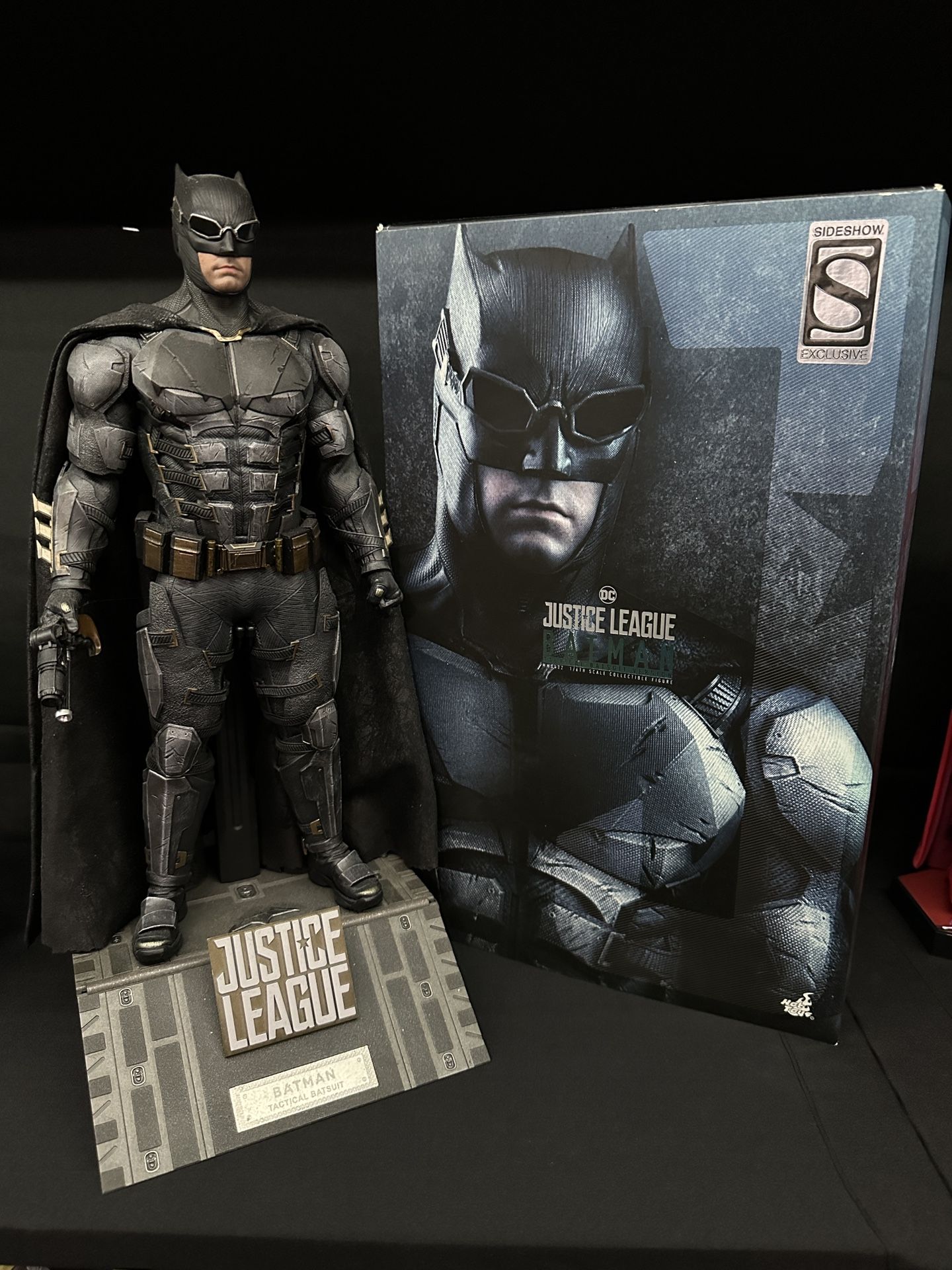 Hot Toys Justice League Batman