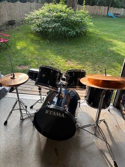 Tama Black Drum Kit with Cymbals
