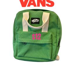 BACK PACK VANS GOOD CONDITION M15 021426