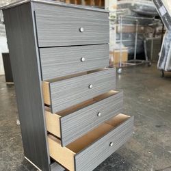 Five Drawers Dresser 