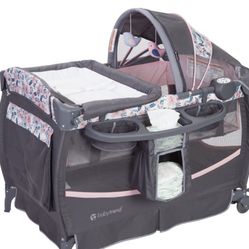 Baby Trend Deluxe II Nursery Center Portable Placard
