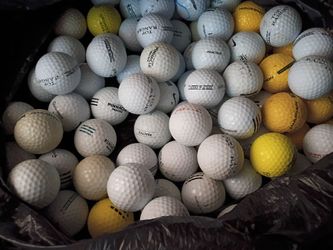 Hola, estoy vendiendo un lote completo de 101 pelotas de golf usadas por urgencia. Todo lo que ves en las fotos por un solo precio.

El lote incluye u