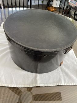 Vintage Black Hat Box