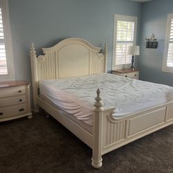 Cal King Bedroom Set