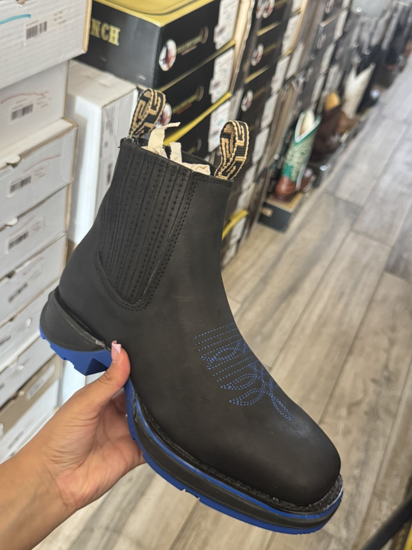 ankle boots  
