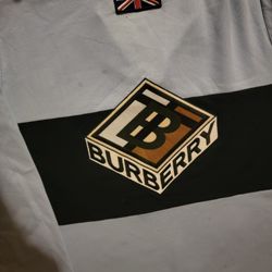 Burberry Polo Size Small