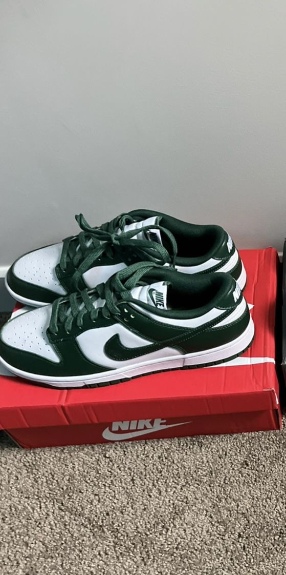 Michigan State Dunks Sz 10.5